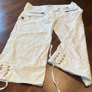 Princess White Capris